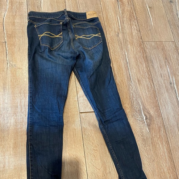 Abercrombie&Fitch super skinny jeans. - Picture 3 of 3